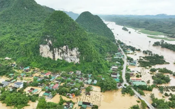 Quốc lộ 7A bị ngập đoạn qua Nghệ An