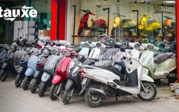 Chợ xe máy cũ 'ảm đạm' sau lệnh cấm xe xăng, dầu | Bản tin Tàu và Xe | 24/07/2025