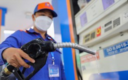 Dự báo giá xăng tiếp tục giảm vào 15h hôm nay