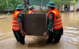 Bộ đội Biên phòng giúp dân khắc phục hậu quả mưa lũ