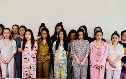 Triệt phá tụ điểm bán dâm núp bóng kinh doanh massage