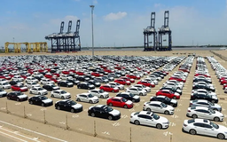 Nhập khẩu ô tô nửa đầu năm tăng gần 40%