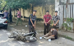 Nhóm đối tượng manh động cướp xe máy lúc nửa đêm