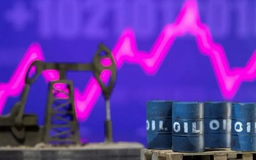 Giá dầu tăng hơn 2% sau thỏa thuận thương mại Mỹ-EU
