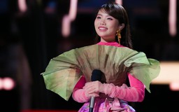 Phương Mỹ Chi gây tiếng vang tại Sing! Asia