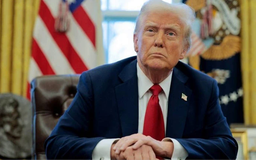 Ông Trump bác tin Mỹ ngừng viện trợ hoàn toàn cho Ukraine