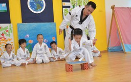 'Hoàng tử quyền Taekwondo' gây dựng phong trào cộng đồng