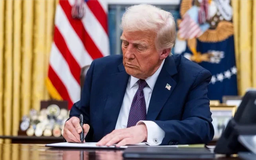 Ông Trump ký ban hành dự luật thuế và chi tiêu