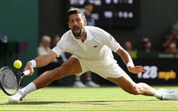 Yoga ‘cứu’ Djokovic ở Wimbledon