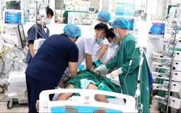 Người đàn ông suýt mất mạng vì ăn tiết canh