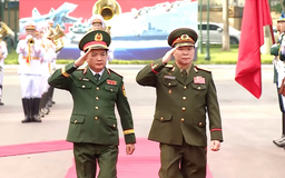 Thắt chặt mối quan hệ quốc phòng Việt - Lào