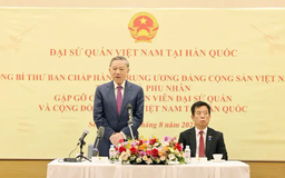 Tổng Bí thư gặp gỡ cộng đồng người Việt Nam tại Hàn Quốc