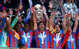 Crystal Palace không được dự Europa League
