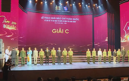 Trao Giải báo chí 'Vì an ninh Tổ quốc và bình yên cuộc sống'