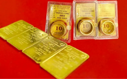 Giá vàng 15/8 lập vùng đỉnh mới
