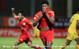 Hai tân binh có màn 'chào sân' V-League ấn tượng
