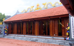 Gắn biển công trình Di tích lịch sử miếu - đình Vĩnh Trung