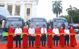Hà Nội vận hành miễn phí tuyến buýt E11