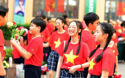 Học sinh nội thành Hà Nội nghỉ học ba ngày hợp luyện diễu binh