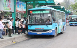Hà Nội dừng hoạt động 19 tuyến buýt phục vụ tổng hợp luyện