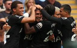 Man City nhận cú sốc đầu tiên ở mùa giải mới