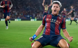 Barcelona giành chiến thắng ngoạn mục trước Levante
