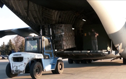 Mỹ phê duyệt bán hơn 3.000 tên lửa ERAM cho Ukraine