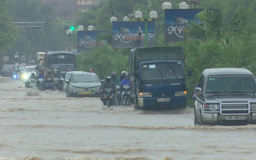 Hà Nội hơn 30 điểm ngập sau mưa lớn