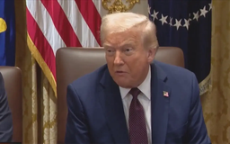 Ông Trump sẵn sàng 'đối đầu pháp lý' với Thống đốc Fed