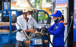 Xăng dầu đồng loạt tăng giá