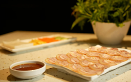 Bánh tráng cuốn bò tơ