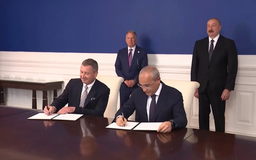 Azerbaijan ký thỏa thuận năng lượng với ExxonMobil