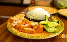Bánh giò nóng Hà Nội
