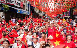 Thủ tướng yêu cầu hoàn thành tặng quà nhân dân trước 2/9