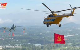 Màu cờ, màu tình yêu Tổ quốc