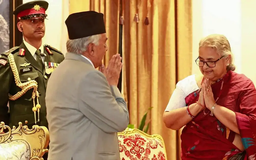 Nepal giải tán quốc hội, nữ Thủ tướng đầu tiên nhậm chức