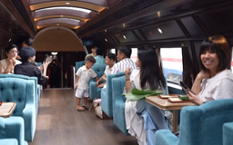 Chuyến tàu 'Hà Nội 5 Cửa ô' hút khách du lịch