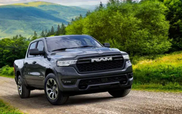 Stellantis dừng phát triển mẫu Ram 1500 REV
