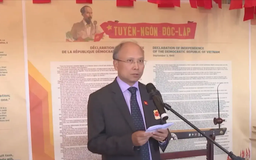 Báo Nhân Dân khai mạc gian hàng tại Pháp