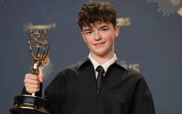Owen Coope-Ngôi sao 15 tuổi làm nên lịch sử Emmy 2025