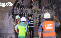 Máy đào hầm TBM 'Táo bạo' đã đến ga S10-Cát Linh | Bản tin Tàu và Xe | 16/09/2025