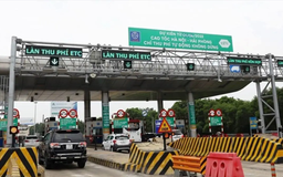 Ô tô không thể qua trạm thu phí nếu chưa có tài khoản giao thông