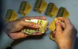 Giá vàng trong nước tiếp tục giảm