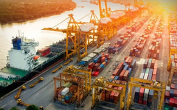 UOB nâng dự báo tăng trưởng GDP Việt Nam lên 7,5%