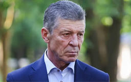 Ông Dmitry Kozak, phụ tá thân cận của Putin, rời chính trường