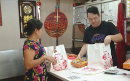 Tiệm bánh gần 80 năm tuổi ở Chợ Lớn tấp nập mùa Trung thu