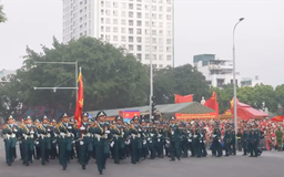 Đoàn quân đi giữa lòng nhân dân