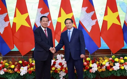Thủ tướng Phạm Minh Chính hội kiến Chủ tịch Thượng viện Campuchia Hun Sen