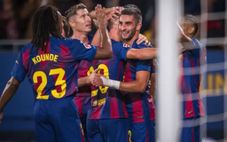 Barcelona thu hẹp khoảng cách với Real Madrid