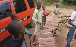 Lớp học đàn mộc cầm độc đáo tại Nigeria